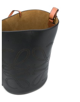 Gate anagram bucket bag