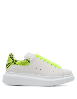Oversized low-top sneakers