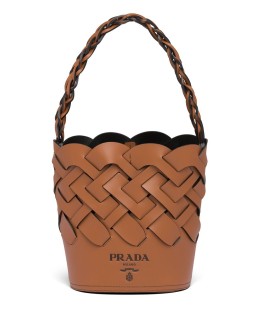 Woven bucket bag