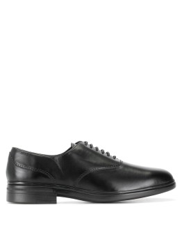 pinked-edge oxford shoes