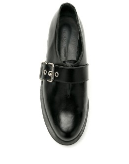 buckled oxford shoes