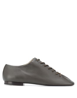lace-up shoes