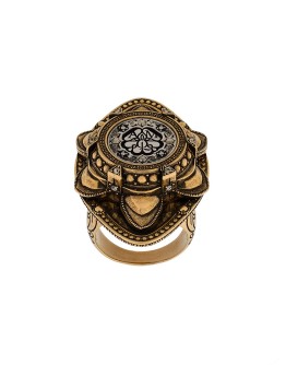 oversized engraved ring