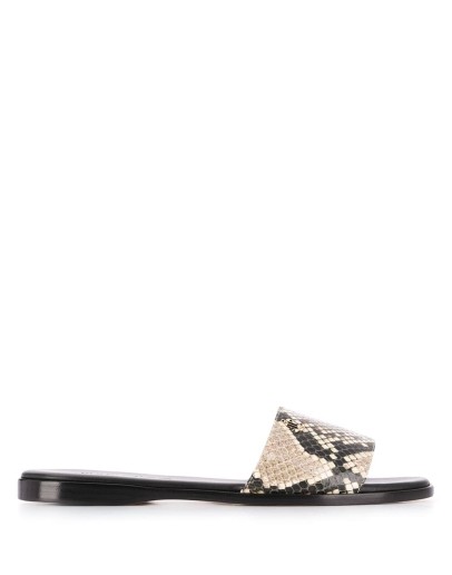 Minea flat sandals