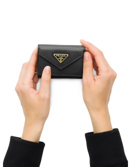 small Saffiano wallet