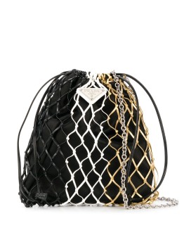 logo plaque net bucket bag