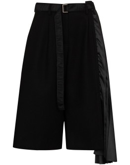 belted asymmetric shorts