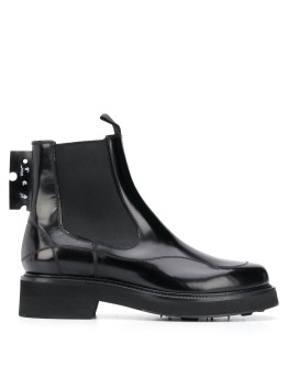 logo patch Chelsea boots