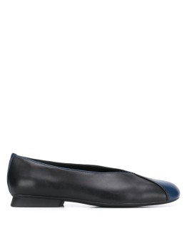 TWS two-tone ballerina shoes