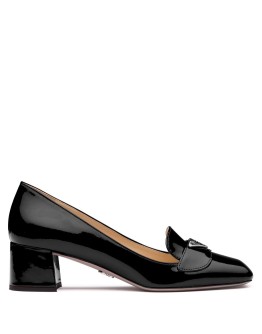 logo plaque loafers