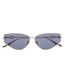 cat-eye frame sunglasses