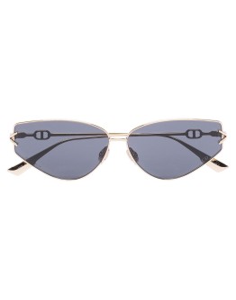cat-eye frame sunglasses