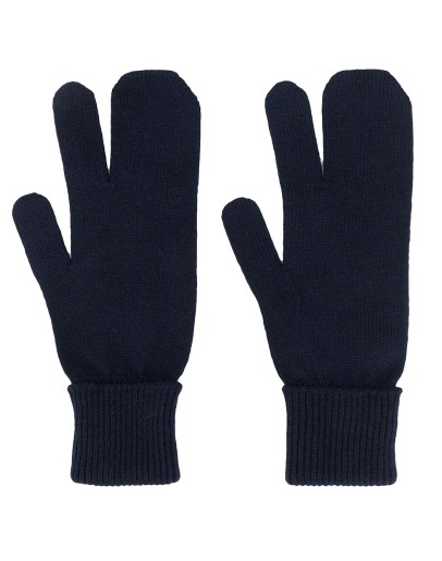 three-finger gloves
