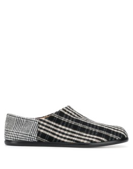 Tabi slip-on shoes
