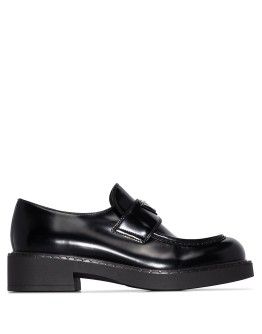 logo plaque leather loafers