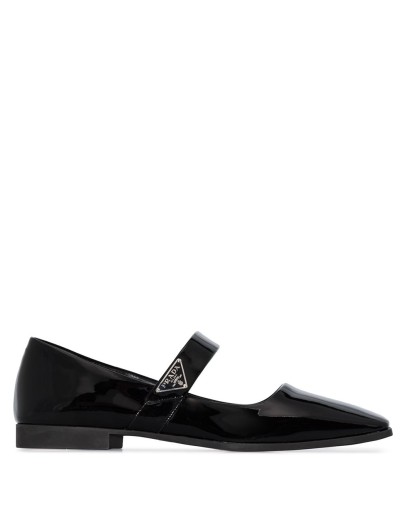 patent-leather Mary Jane pumps