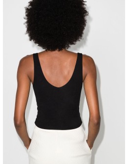scoop neck tank top