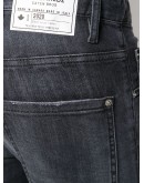 slim-fit skater jeans