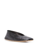 MW5885 square-toe ballerinas