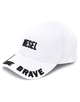 3D finish embroidered logo cap