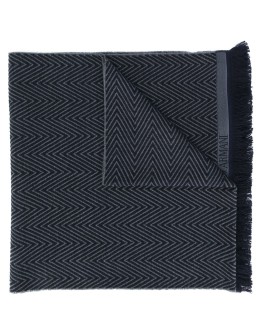 herringbone-pattern scarf