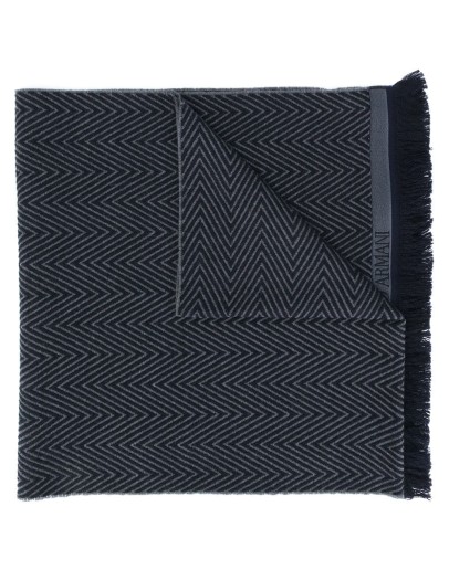herringbone-pattern scarf