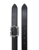 skull-buckle belt