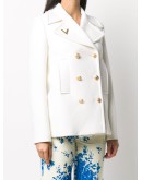 V-plaque double-breasted jacket