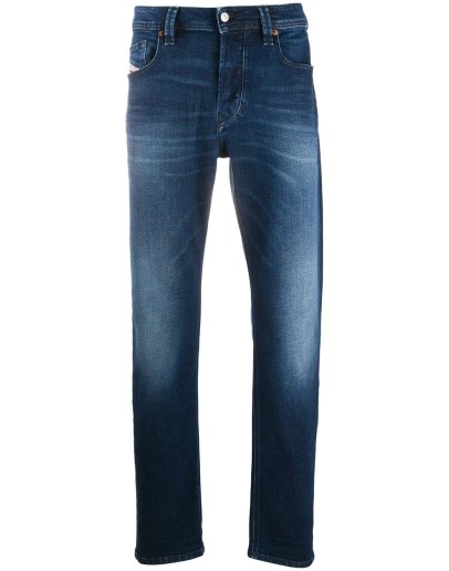 five-pocket skinny jeans
