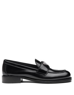 leather loafers 