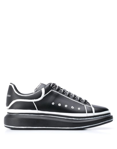 Oversized outline low-top sneakers