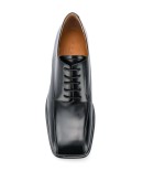 square toe shoes