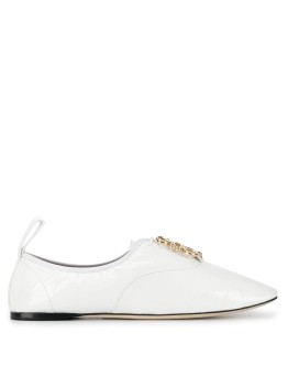 lace-up shoes