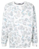 camouflage print T-shirt