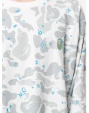 camouflage print T-shirt