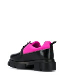 Velar low-top shoes