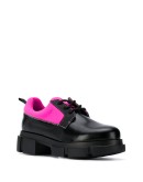 Velar low-top shoes