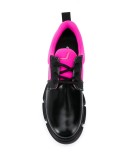 Velar low-top shoes