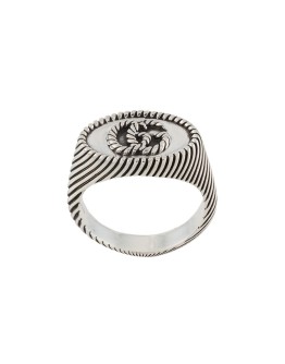 GG twisted ring