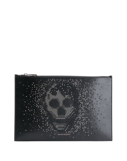 stud-embellished skull clutch