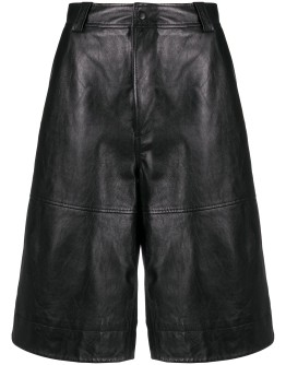 knee-length lambkin shorts