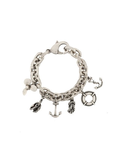chain-link charm bracelet