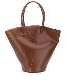 Curve tote