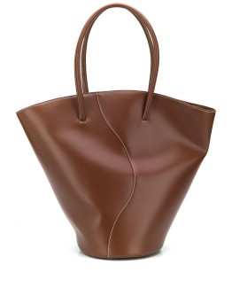 Curve tote