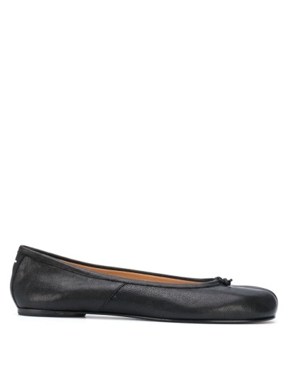 Tabi ballet flats