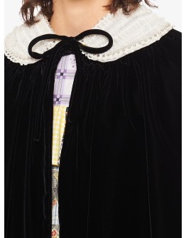 single-breasted embellished cape