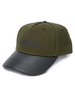 contrasting peak cap