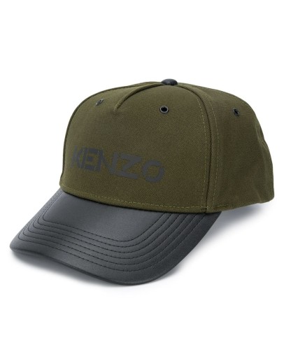 contrasting peak cap