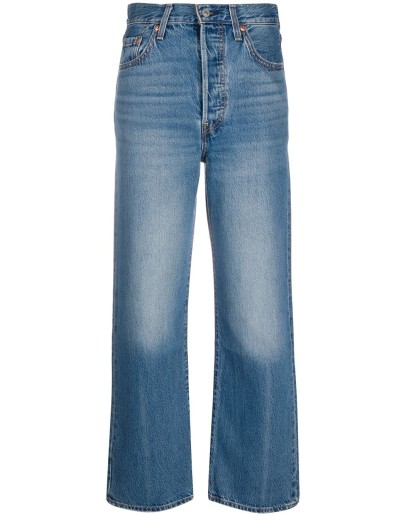 straight-fit jeans