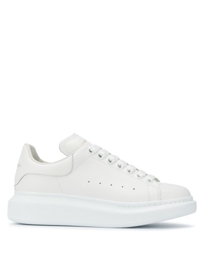 oversized low-top sneakers
